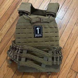 1st Phorm Tactical Plate Carrier /weighted vest in Tan $25 6lb plate included!